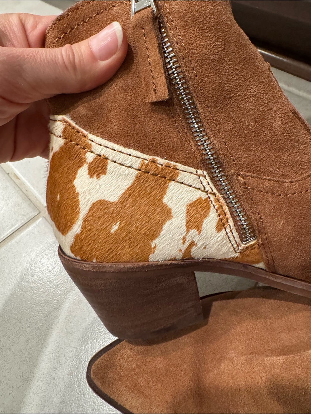 SOLD Dolce Vita Brown Suede Pointed Ankle Booties with Patterned Panel Sz 8.5 - Picture 8 of 11